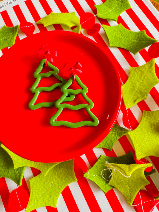 Outline Christmas Tree | Clay Christmas Earrings